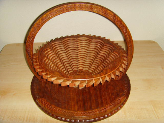 Picture of Angel Handcraft Rose Wood Collapsible fruit  Baskets 14" sun shape