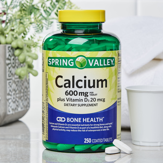 Picture of Spring Valley Calcium 600 mg plus Vitamin D3 20 mcg Coated Tablets 250 Count