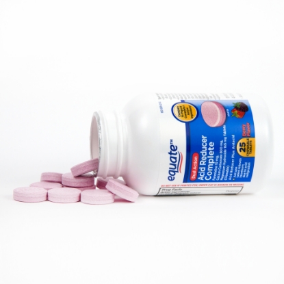 Picture of Equate Famotidine 10 mg Calcium Carbonate 800 mg Magnesium Hydroxide 165 mg Tablets Chewable Acid Reducer  Antacid Berry Flavor