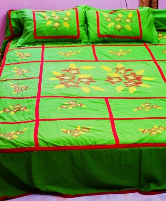 Red stripe green Bed Sheet