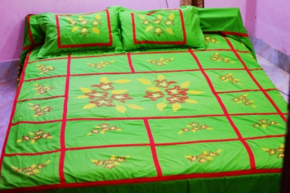 Red stripe green Bed Sheet