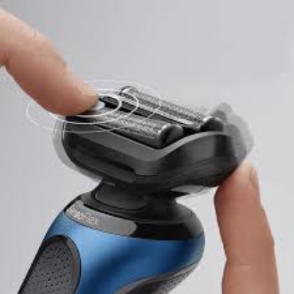 Braun Series 6 6090cc Electric Razor for Men with Smart Care Center, Beard and Stubble Trimmer