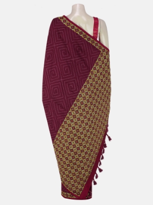 Picture of Maroon Nakshi Kantha Silk Saree