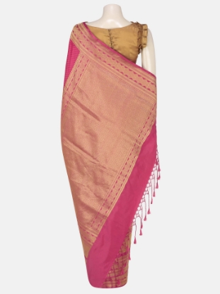 Picture of Pink Mirpur Katan Saree
