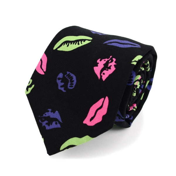 Lips & Kiss Novelty Tie