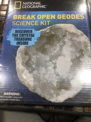Picture of National Geographic Break Open geodes Science Kit