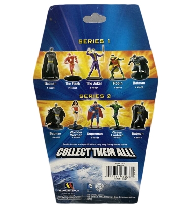 Picture of DC Comics Batman Crossing Arm 2.75 inch PVC Action Figure