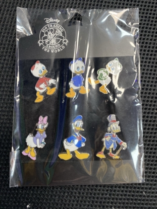 Picture of Disney Donald Duck Collector Pin Set – Limited Edition Enamel Pin Collection